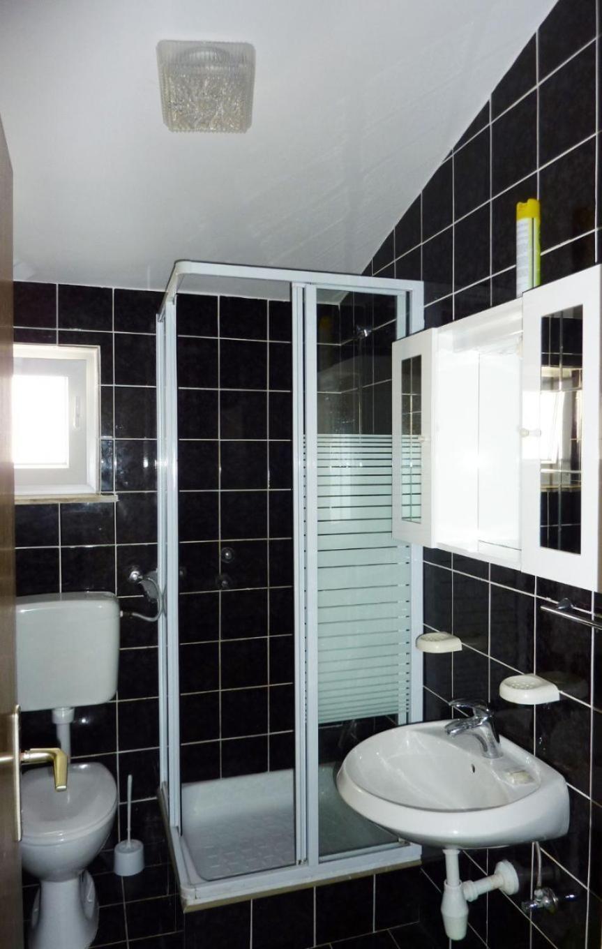 Apartments Bozica Vir Εξωτερικό φωτογραφία